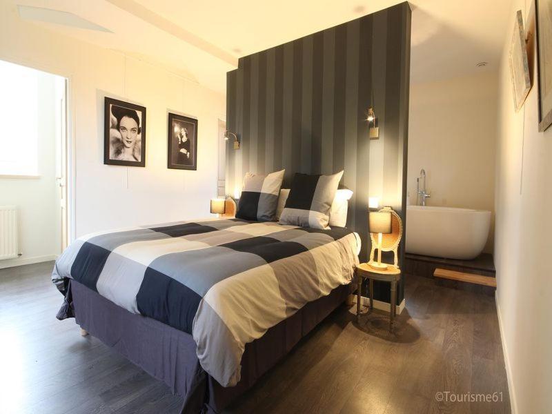 Neuvy-au-Houlme Le Manoir Du Ribardon Bed & Breakfast エクステリア 写真