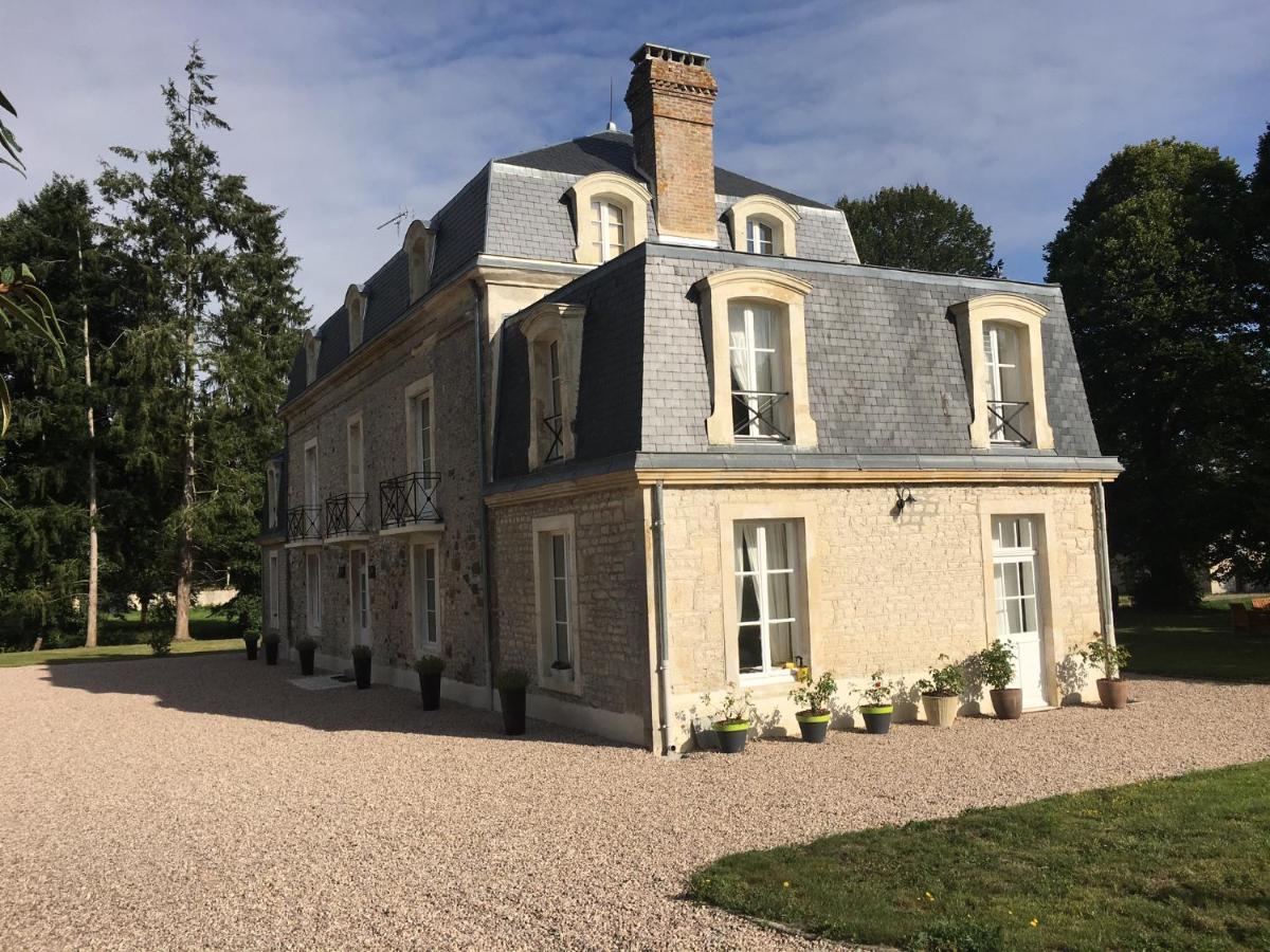 Neuvy-au-Houlme Le Manoir Du Ribardon Bed & Breakfast エクステリア 写真