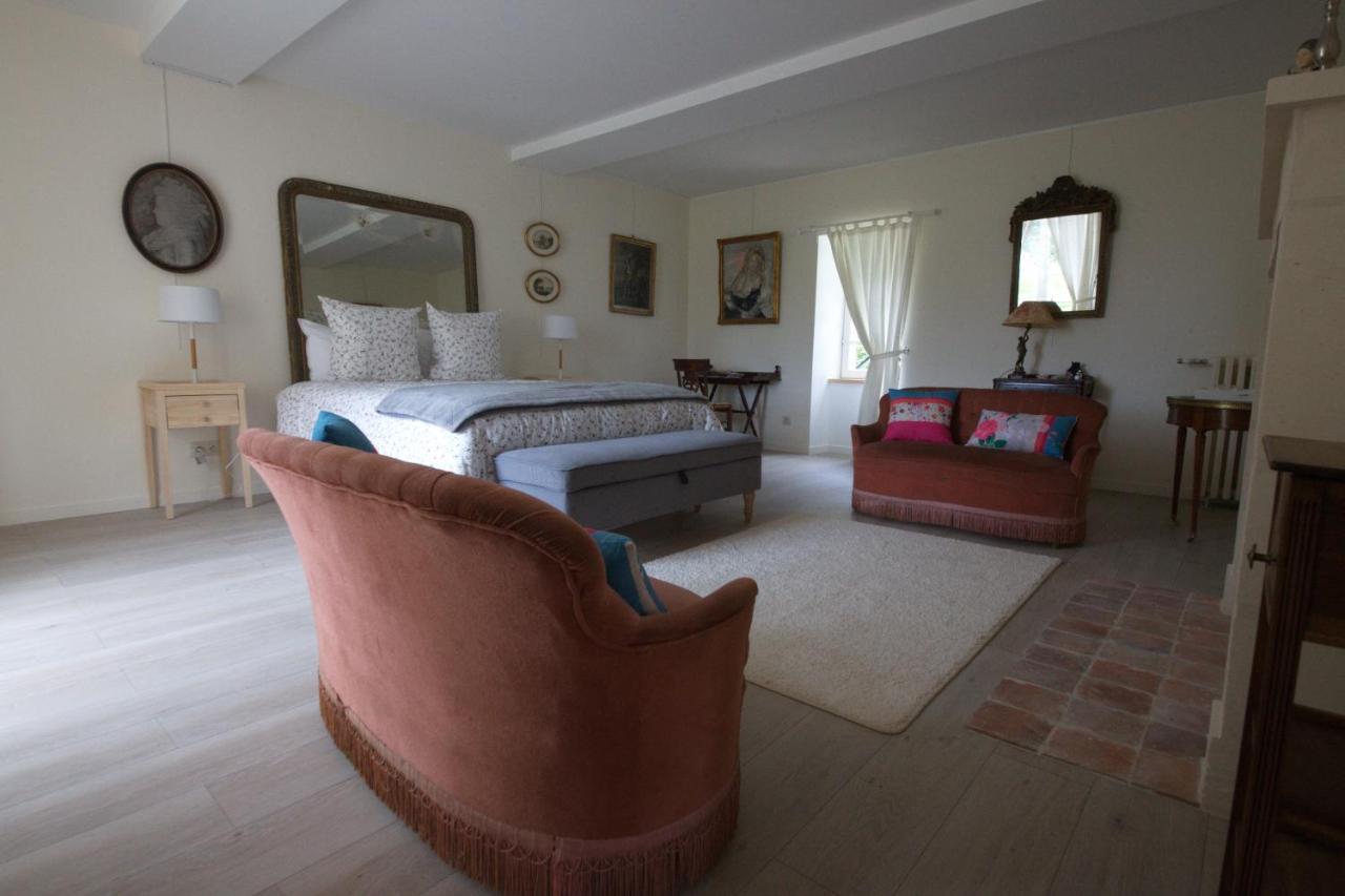 Neuvy-au-Houlme Le Manoir Du Ribardon Bed & Breakfast エクステリア 写真